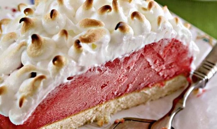 Торт «Аляска» с лесной земляникой