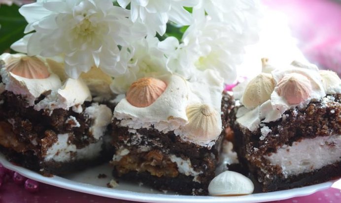 Торт с заварными палочками