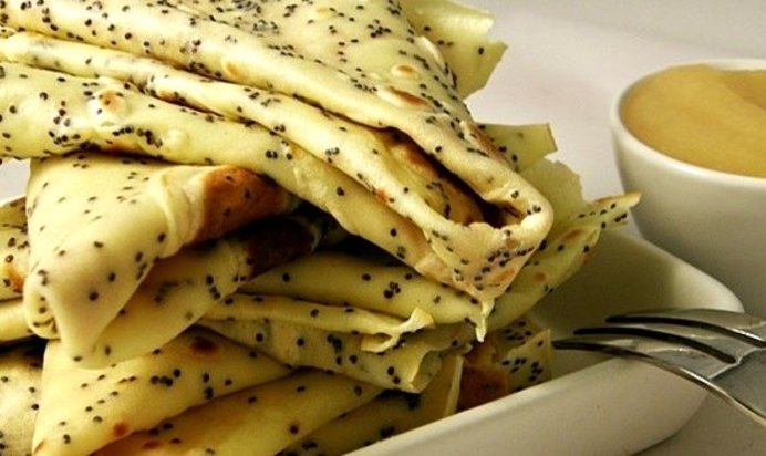 Блины с маком