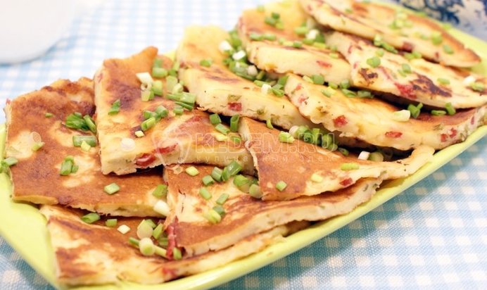 Сырные лепешки с начинкой