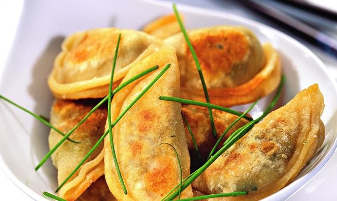 Китайские жареные пельмени