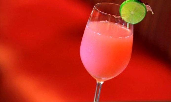 Ягодно-банановый пунш