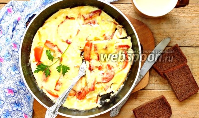 Омлет с беконом