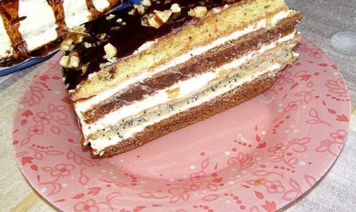 Торт Лакомка