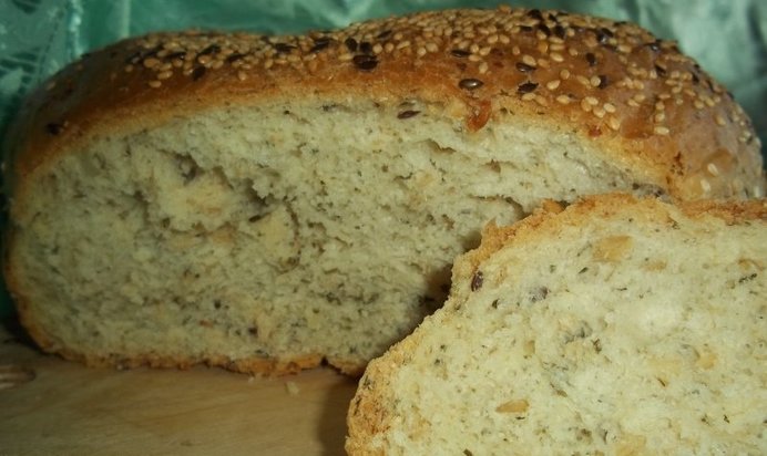 Хлеб со щавелем,ревенем и крапивой