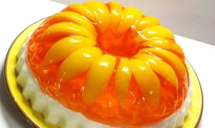 Желейный торт с фруктами