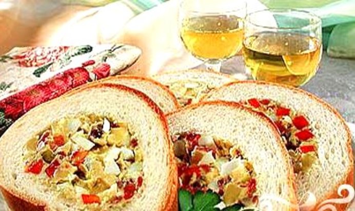 Батон с начинкой