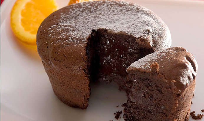 Шоколадные кексы с жидкой начинкой