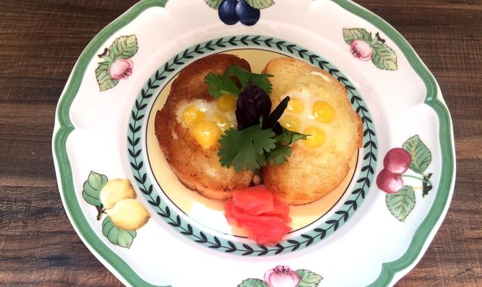 Глазунья в хлебе