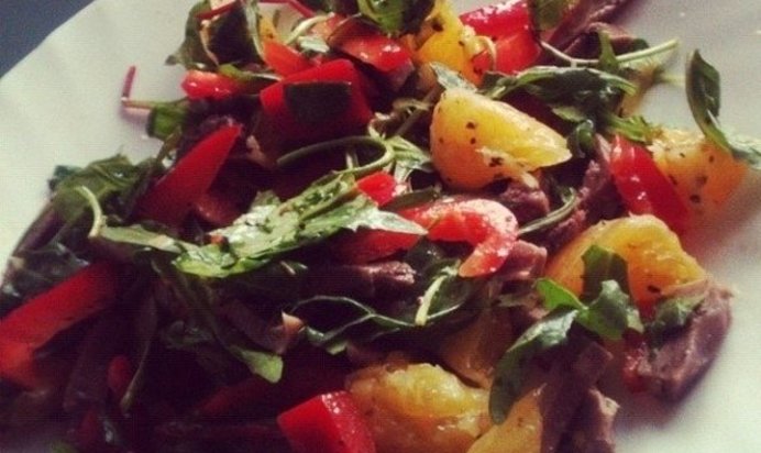 Салат с апельсинами и телячьим языком