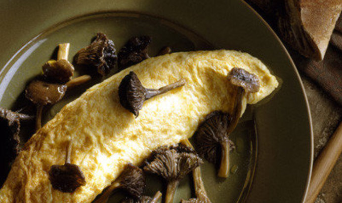 Омлет с лесными грибами
