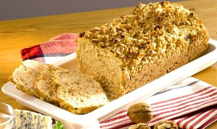 Хлеб из феты с грецкими орехами