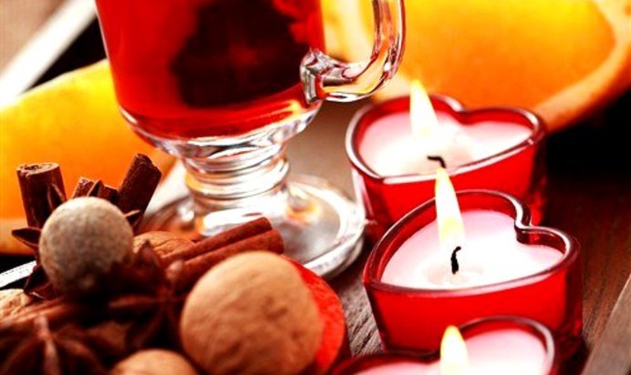 Классический негус с порто, бренди, красным вином и лимоном