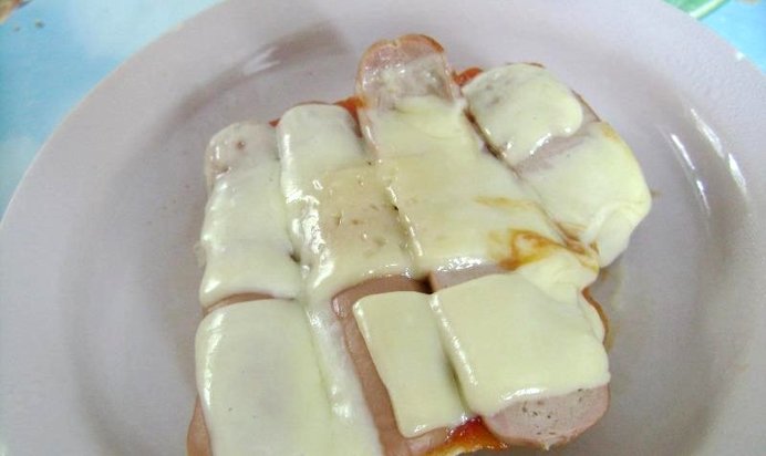 Горячие бутерброды с сосисками
