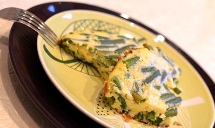 Омлет со спаржевой фасолью