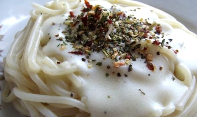 Паста с соусом бешамель