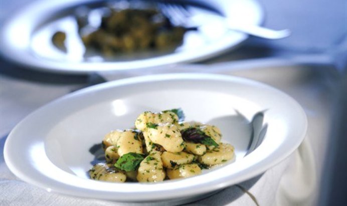 Ньокки с песто из базилика