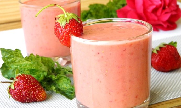 Клубничный смузи