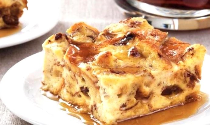 Хлебный пудинг с корицей
