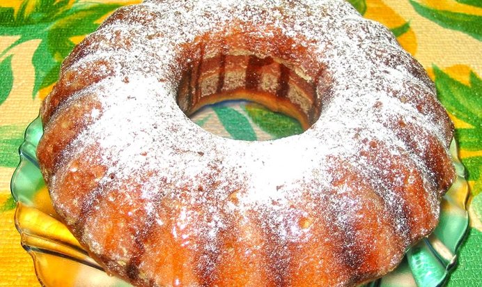 Кекс на кефире с лимонной глазурью