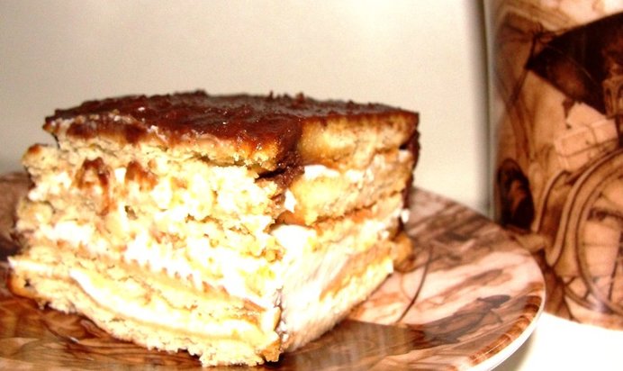Торт без выпечки из печенья