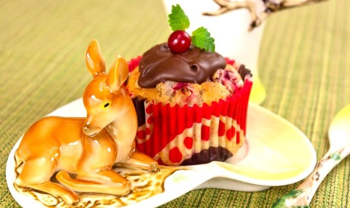 Маффины с ягодой