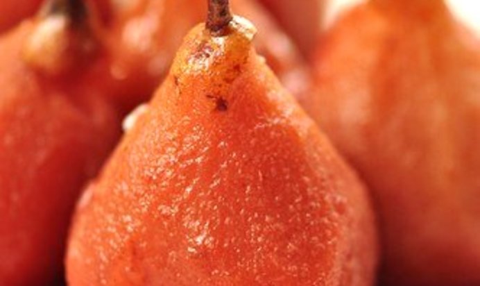 Груши с клюквой в медовом сиропе со специями