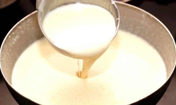 Тесто для блинов на кефире