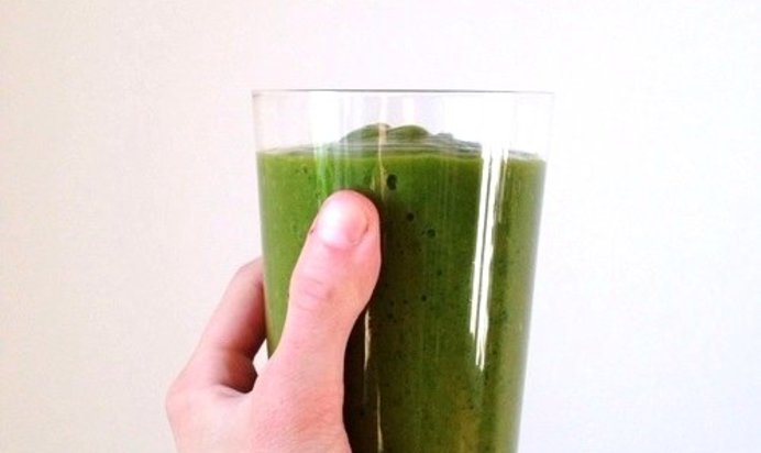 Зеленый коктейль с патиссонами