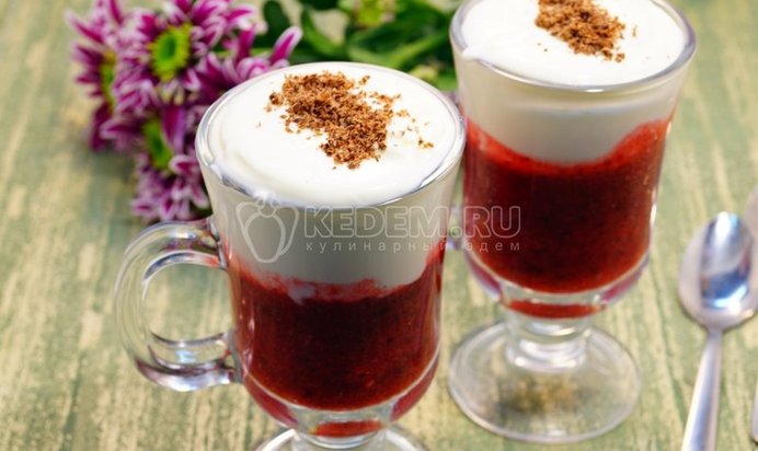 Амброзия с виноградом и орехами пекан