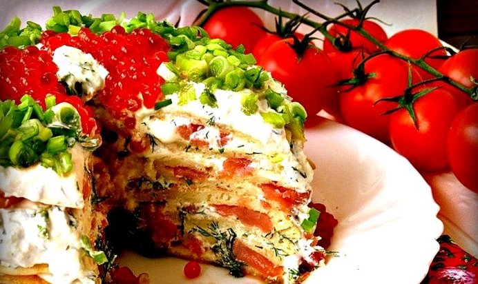 Блинный пирог с семгой