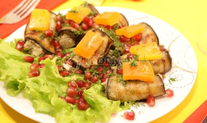 Хлебный пудинг с клюквой