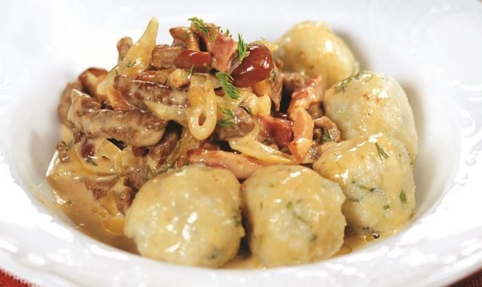 Венгерская токань с творожными клецками