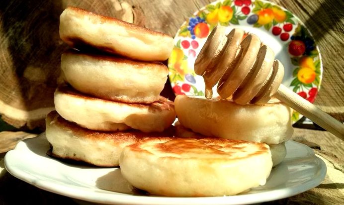 Оладьи на молоке с дрожжами