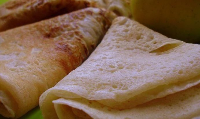 Сладкие постные блины на воде без яиц