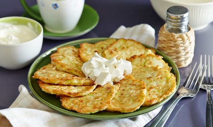 Оладьи из кабачков с сыром фета