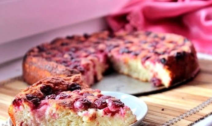 Запеканка с вишней в мультиварке