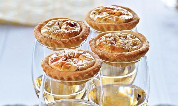 Мини-запеканки из козьего сыра