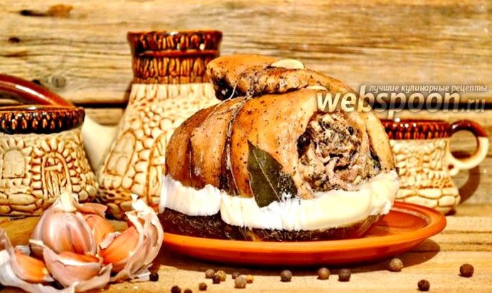 Свиной рулет из брюшины вареный