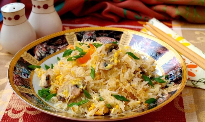 Рисовая вермишель в тайском стиле