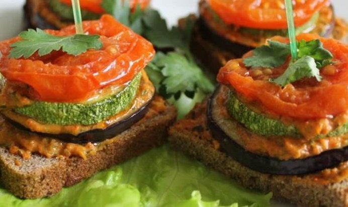Бутерброды с овощами для завтрака