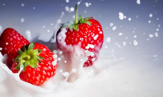 Клубничный коктейль