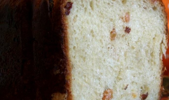 Сдобный хлеб с изюмом