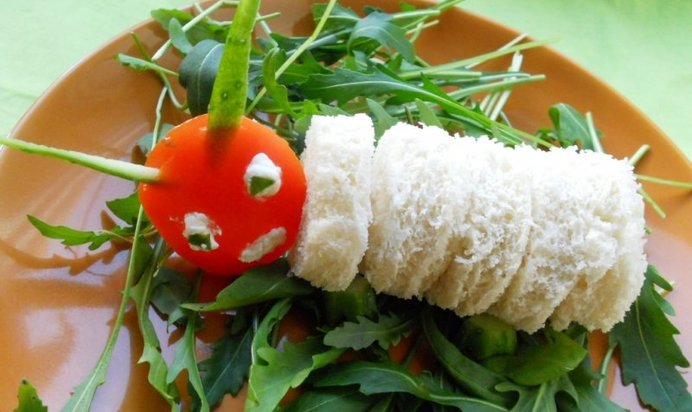 Бутерброд для детей Гусеница