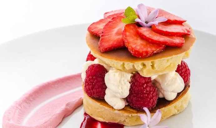 Оладьи с малиновым кремом