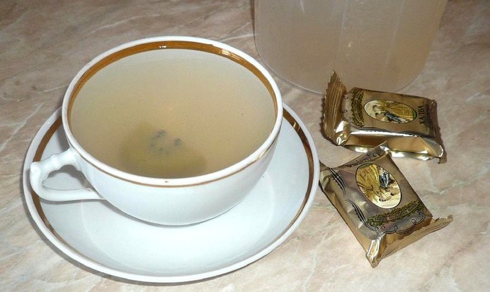 Компот из груш и киви