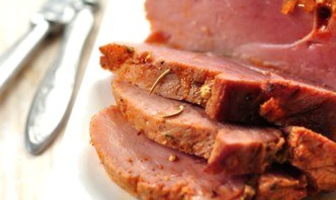 Свиной окорок в медово-апельсиновой глазури