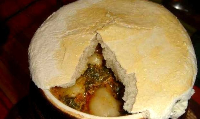 Пельмени в горшочках с печенью