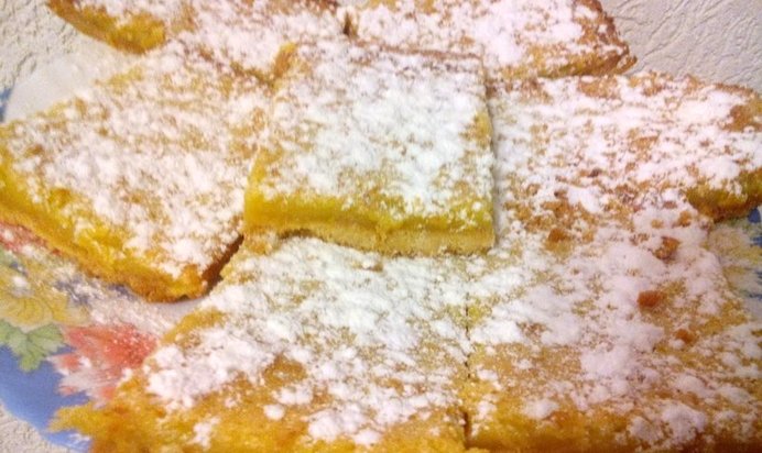 Цитрусовый торт в сахарной пудре