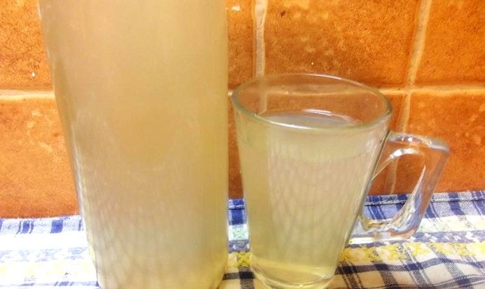 Медовый грушево-виноградный компот